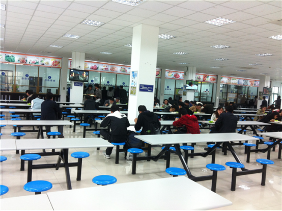 食堂承包讓企業(yè)輕裝上陣，提高競爭力